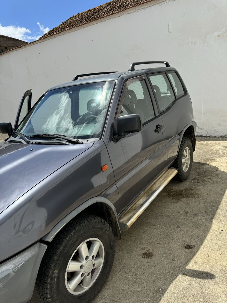 Ford Maverick td27 (Terrano 2)