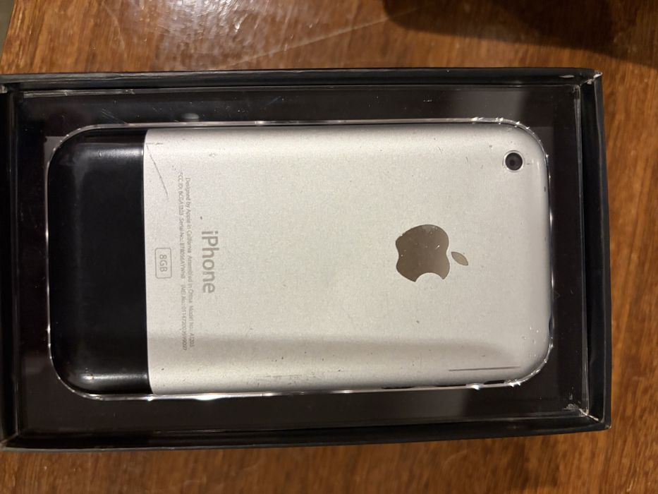 Apple iPhone 2G – Primeira Geração (2007) – Item de Coleção
