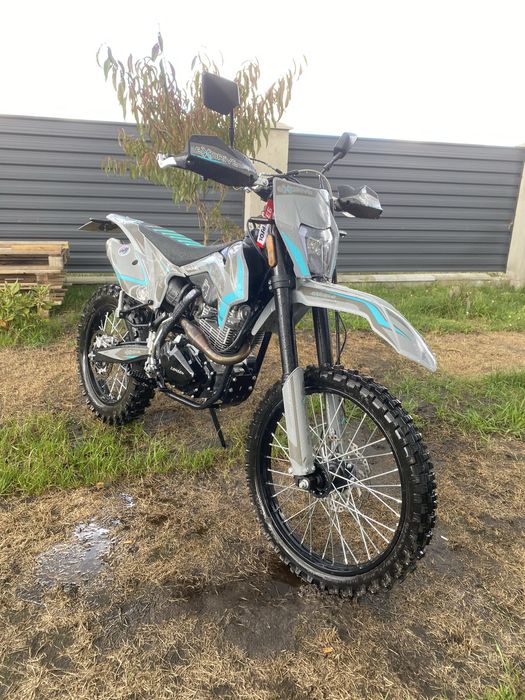 Продам мотоцикл EXDRIVE BALINO 250