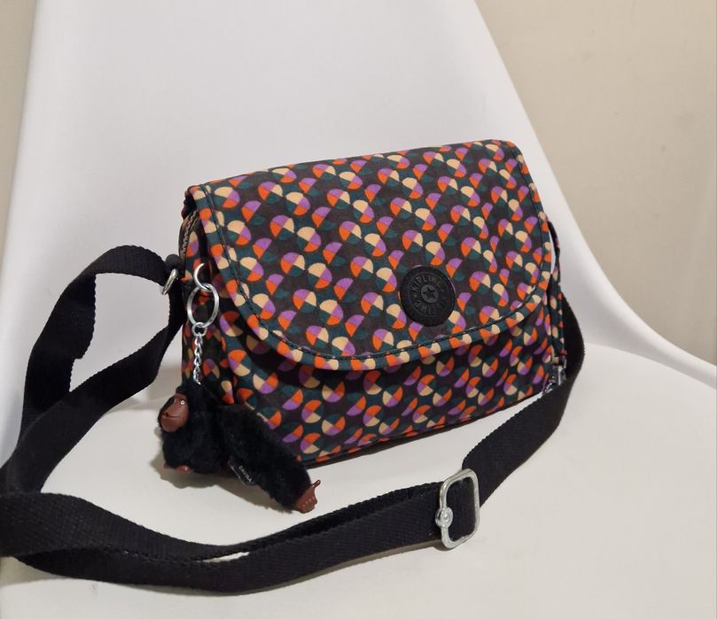 Сумка і жіноча через плече  Kipling