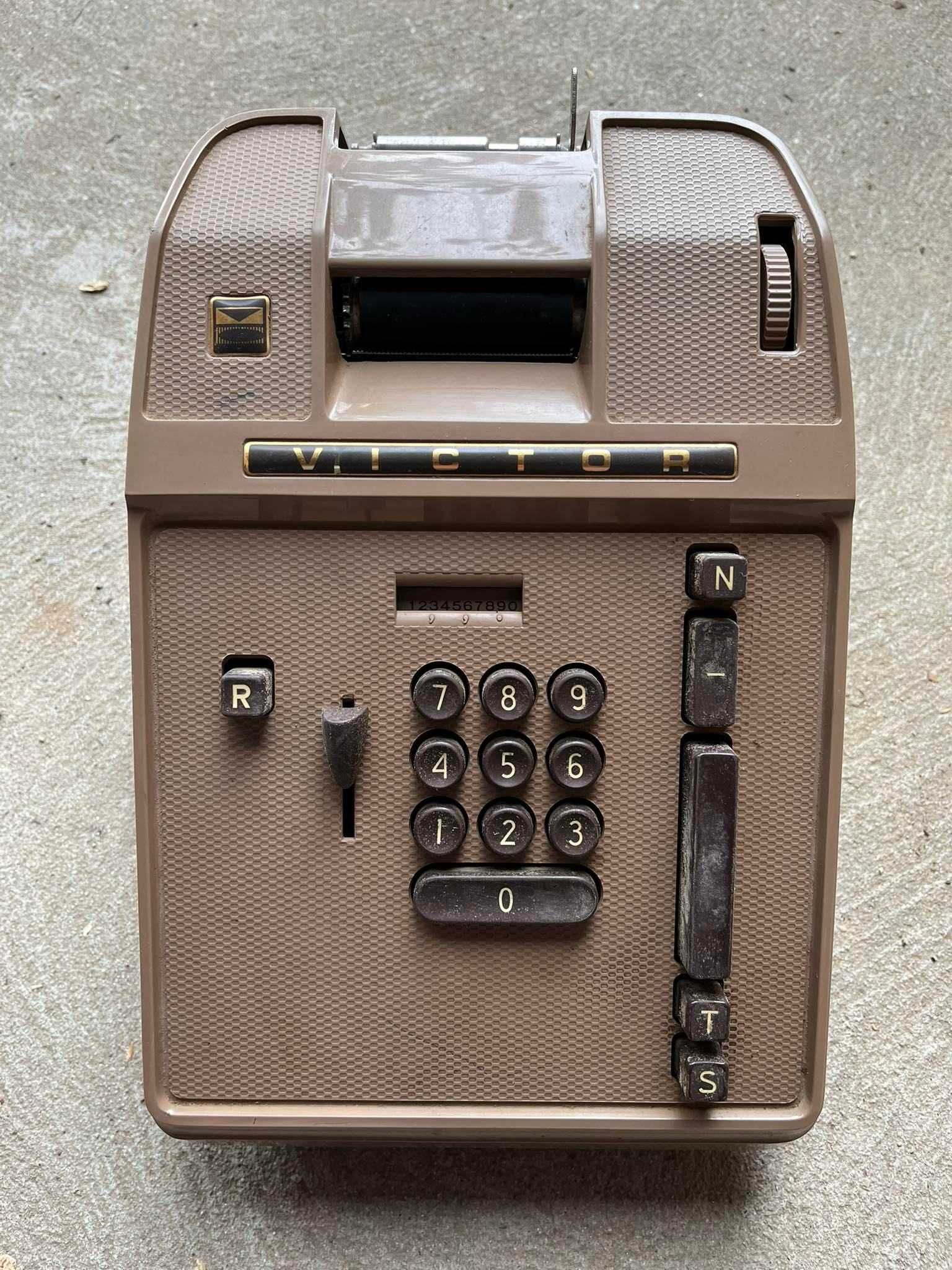Máquina calculadora Victor (antiguidade)