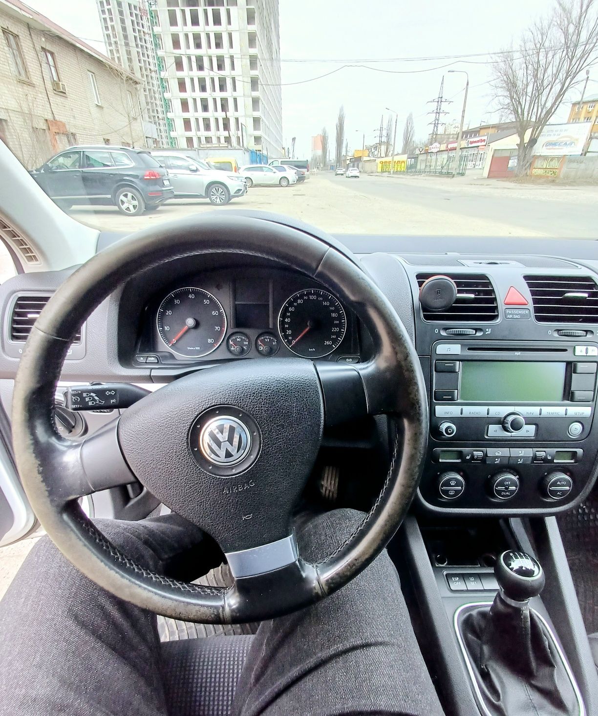 Продам Volkswagen Golf 5 Фольцваген Гольф 1.4