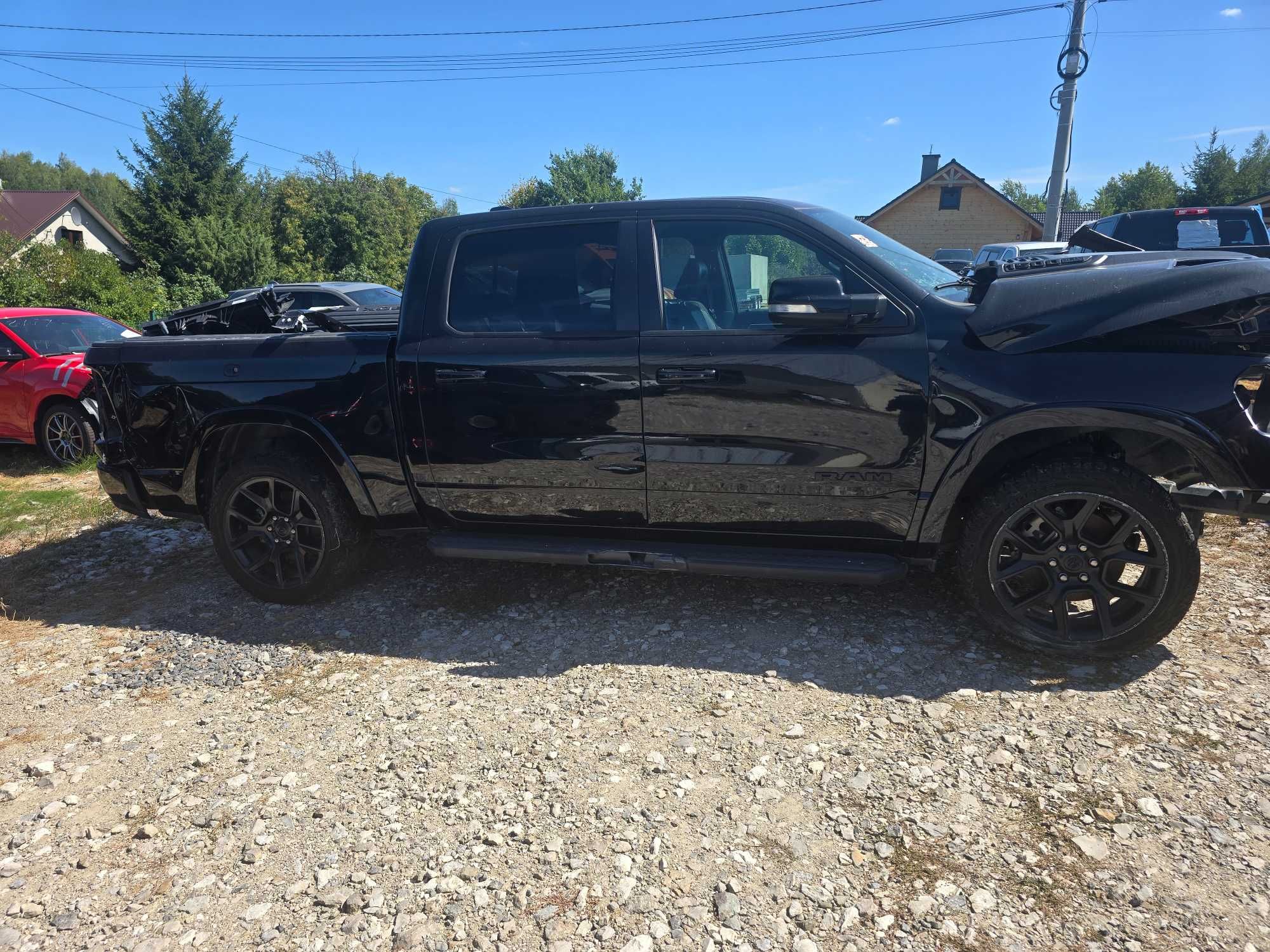 Ram 1500 21r laramie 4x4 5.7 jezdzi auto w Polsce fv23% cena brutto