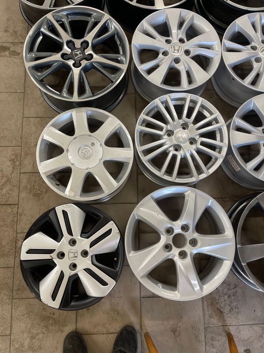 Титанові диски по штучно