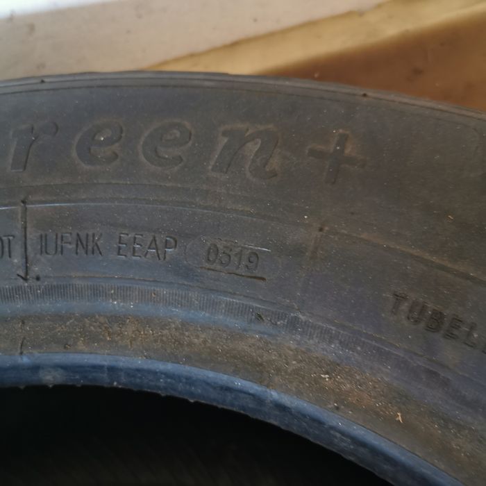 Opony całoroczne 225/60/r16