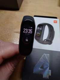 смарт часы xiaomi mi band 4