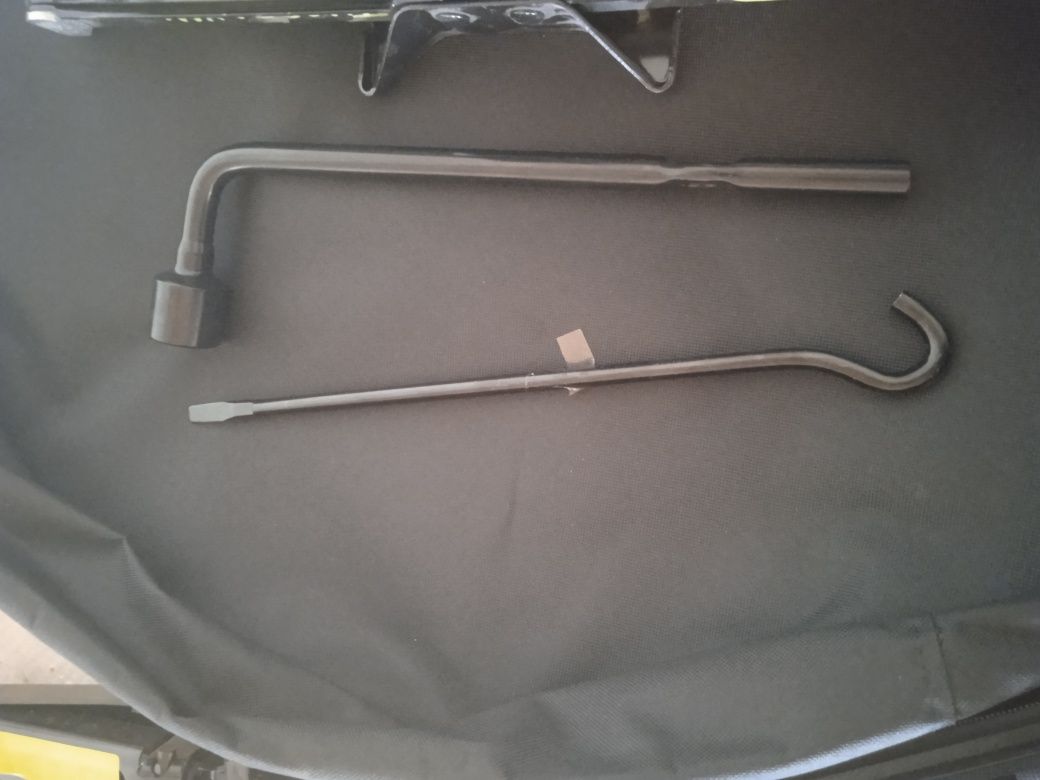 Домкрат kia sportage,hyundai tucson,ix35(2010-2021)