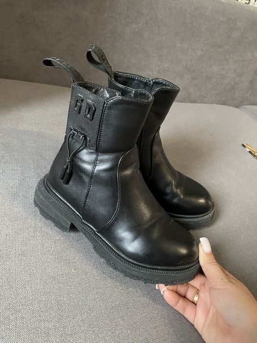 Зимні сапоги на дівчинку