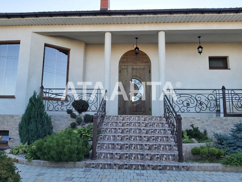 3 комн дом с ремонтом участок 10 соток Лески