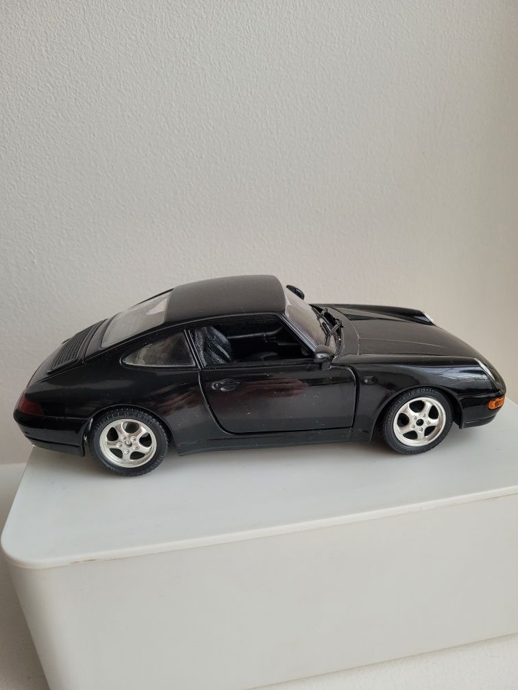 Модель 1/24  Porsche 911 Burago