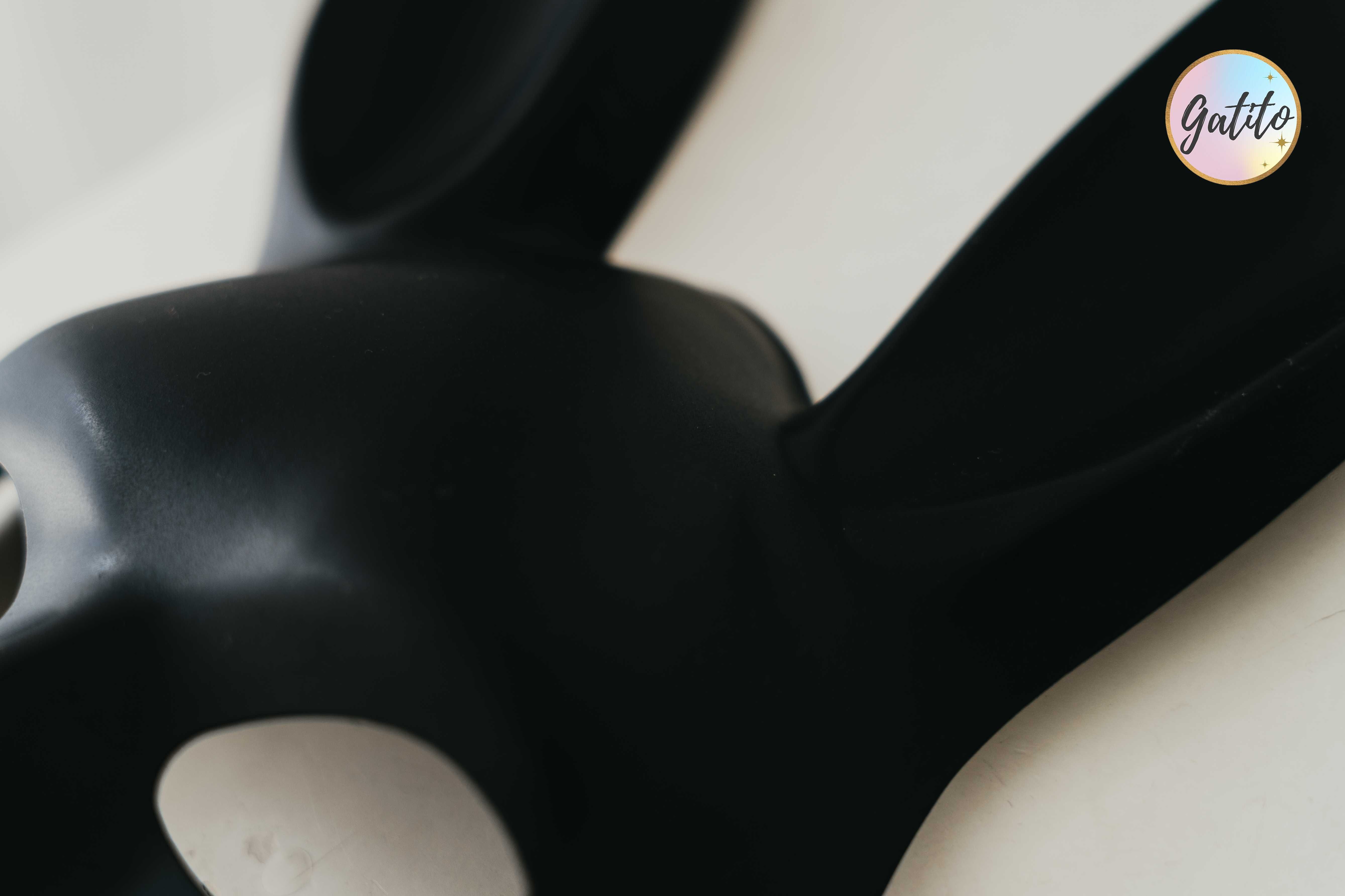 Maska króliczka WYSOKI POŁYSK "Bunny Mat" OKAZJA!