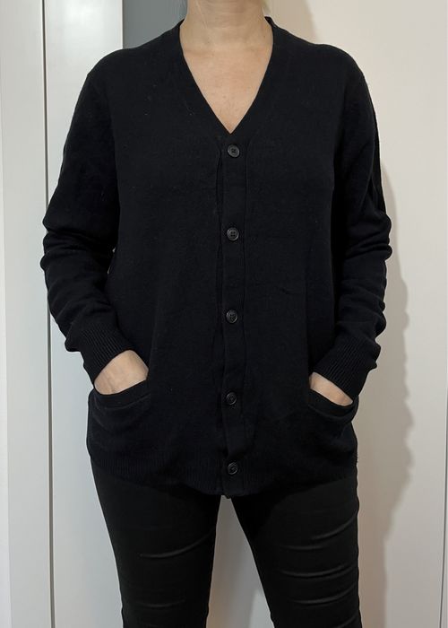 Uniqlo klasyczny wełniany kardigan z kieszeniami