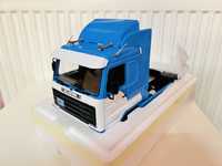 Scania 143 Streamline Road Kings skala 1:18 kolor niebiesko-biały