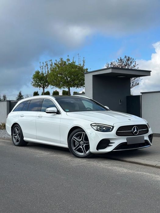 Mercedes-Benz Klasa E 300d*265KM*4x4*Bogata Wersja*Pneumatyka*Panorama*Hak*Kamery 360*FV23%