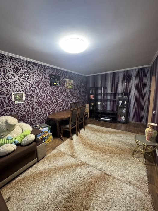 Продам 3х комнатную квартиру в районе жд вокзала