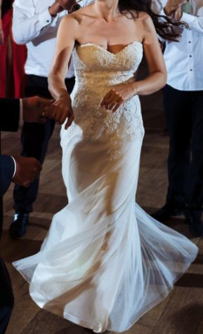 Suknia slubna gorsetowa z welonem