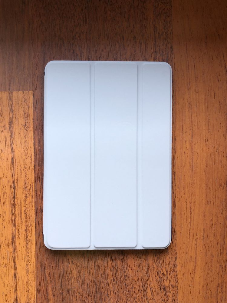 Ipad Mini 2 com capa e pelicula de vidro protetora