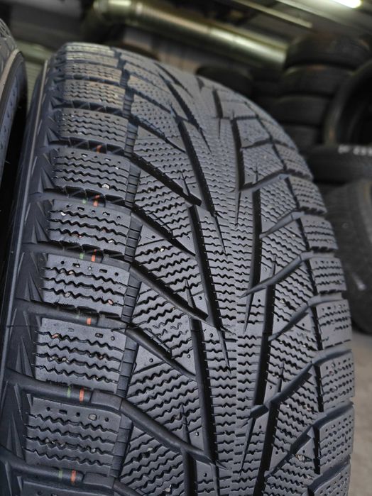 R17 215 55 шини зимові Hankook Winter I*cept IZ2 агресивні арктичні