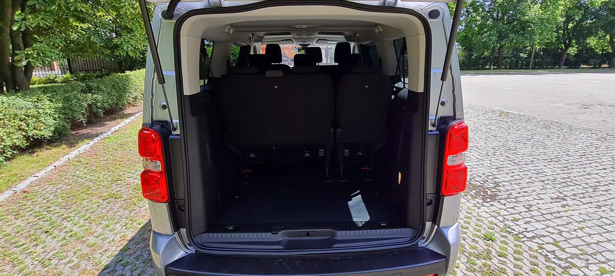 Peugeot Traveller