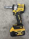 Dewalt zakretarka