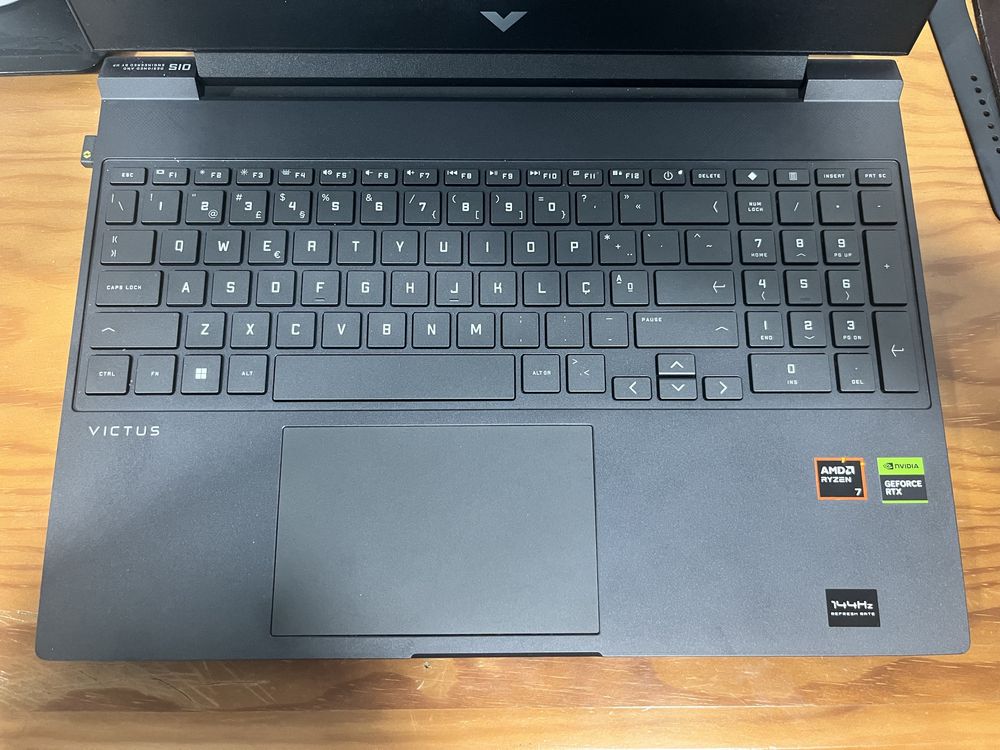 HP Victus 15-fb2014np