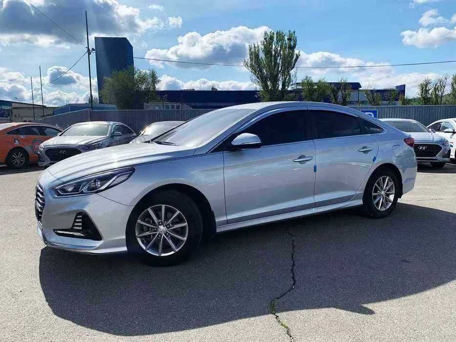 Оренда авто Hyundai Sonata бізнес класу