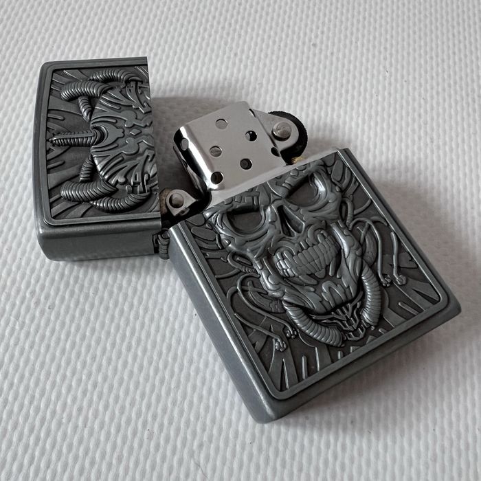 Бензиновая зажигалка Kantai mc02 форма Zippo + бензин + коробка