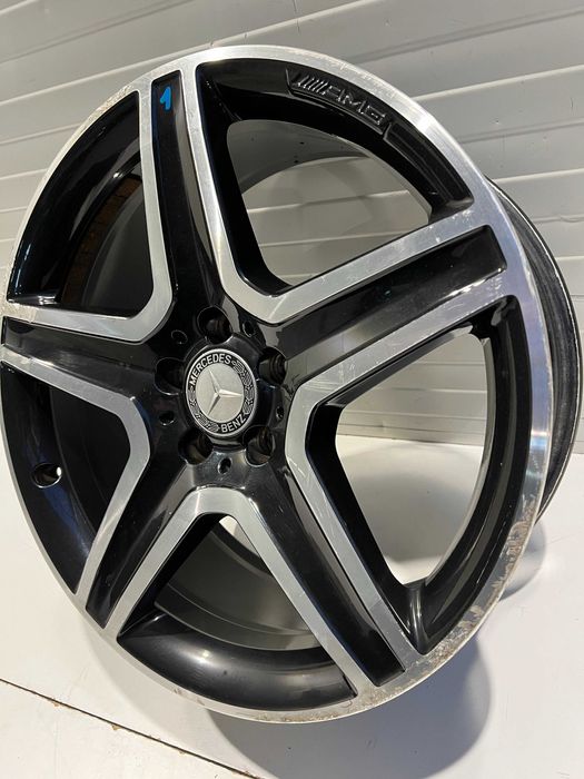 Felga Mercedes GLA W156 AMG 8J ET43,5 19" 5x112