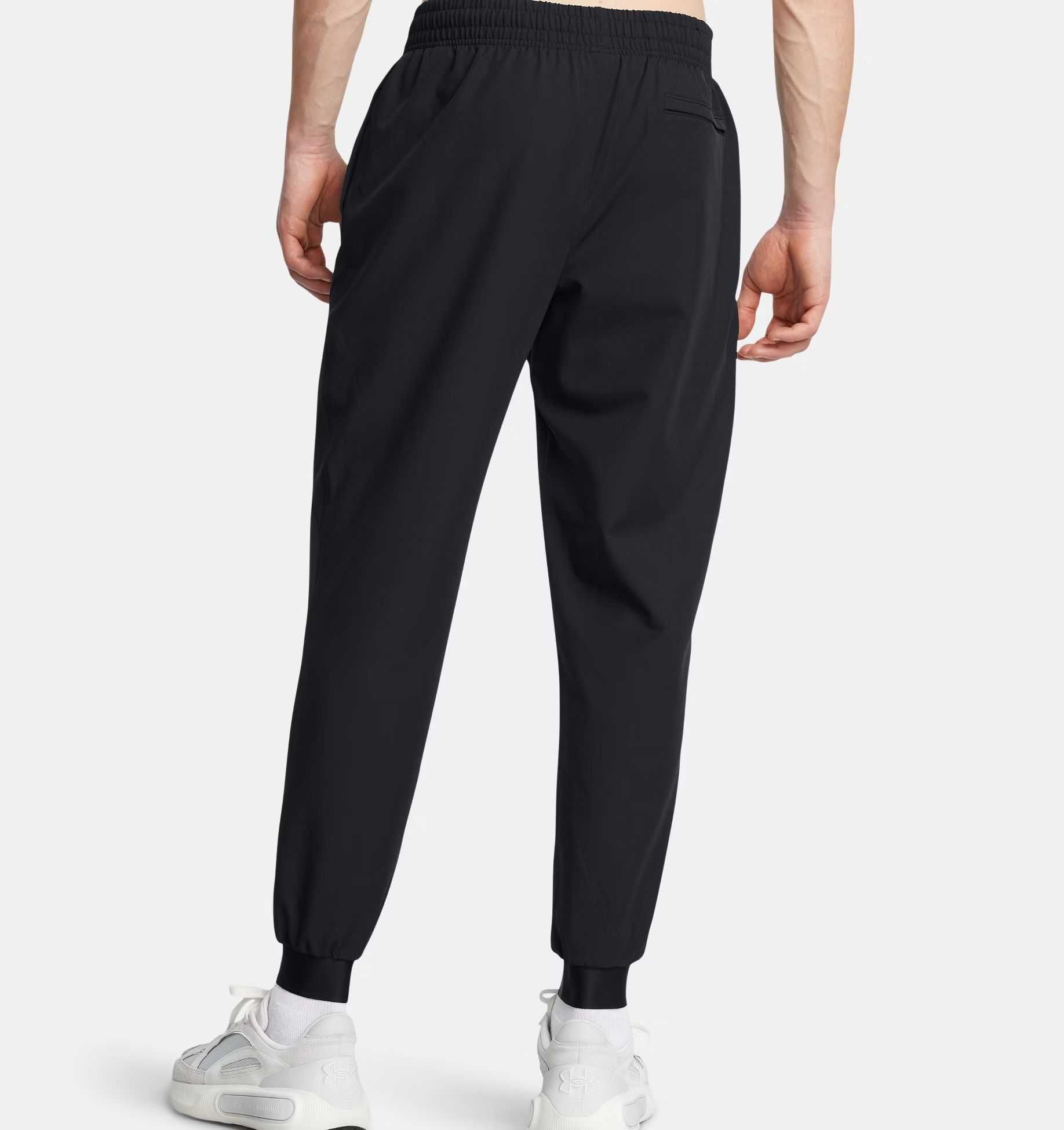 США! Штани Under Armour Unstoppable Woven (XS по 4XL) (1388823-001)