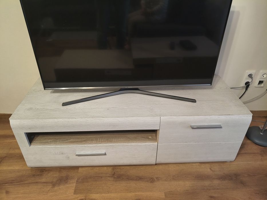 Meble zestaw RTV + półki  + komoda