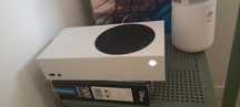 Xbox serie s  com 2 comandos originais