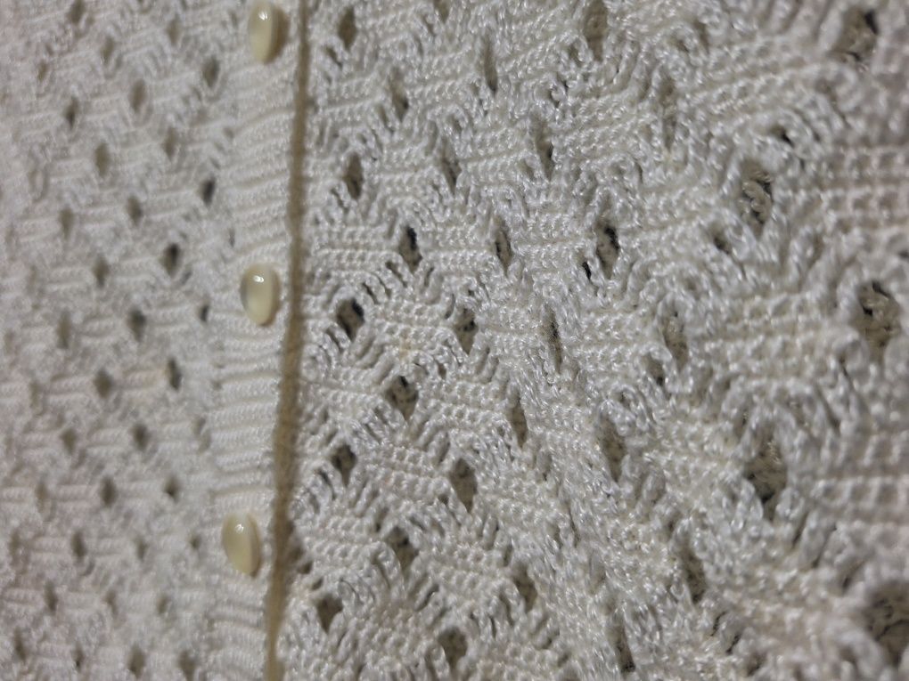 Sweter hand made na szydełku, nowy, ażurowy, ecrue rozm. S/M