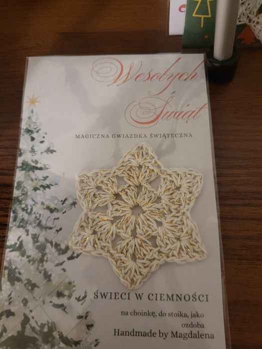 Gwiazdki szydełkowe  7 cm świecące w ciemności