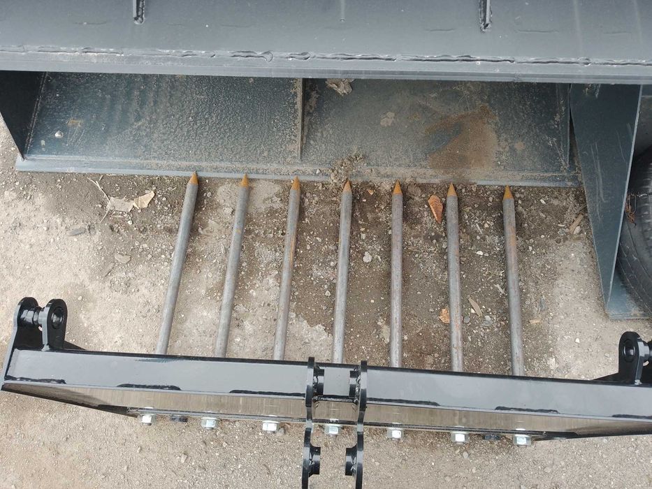 Widło-krokodyl 2 siłowniki hydrauliczne WMR Bartek widły do obornika