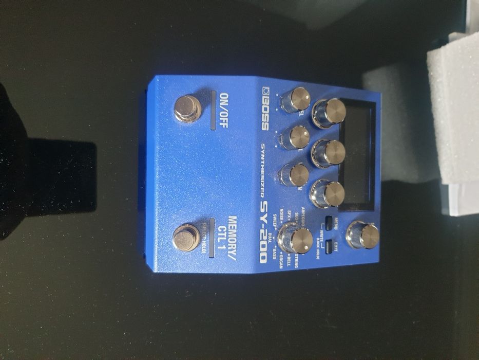 Synt de guitarra Boss SY 200