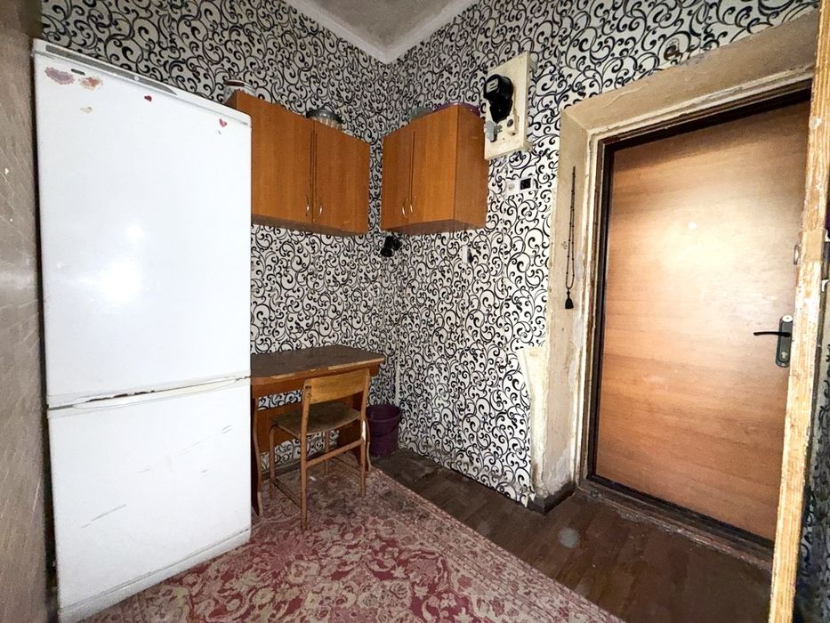 Продам двухкомнатную гостинку по ул.Библика 13 ХТЗ.L