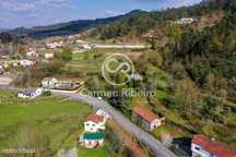 Quinta em Armil - Fafe com 2 casas em pedra para restauro e cerca de 1