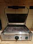 Grill kontaktowy Horeca Select GPG 1001.