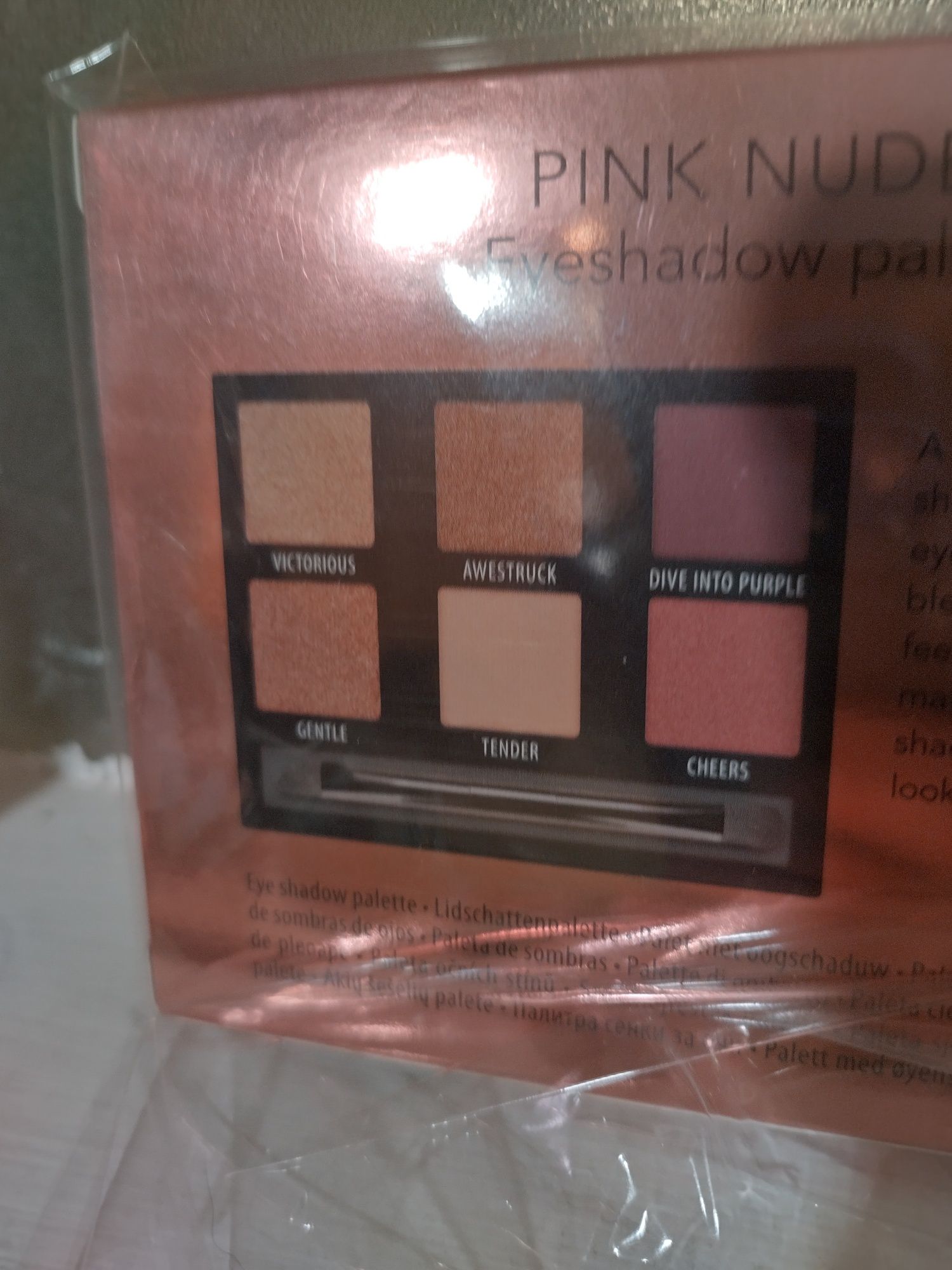 Paletka cieni Douglas pink