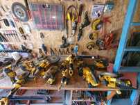 Інструмент dewalt