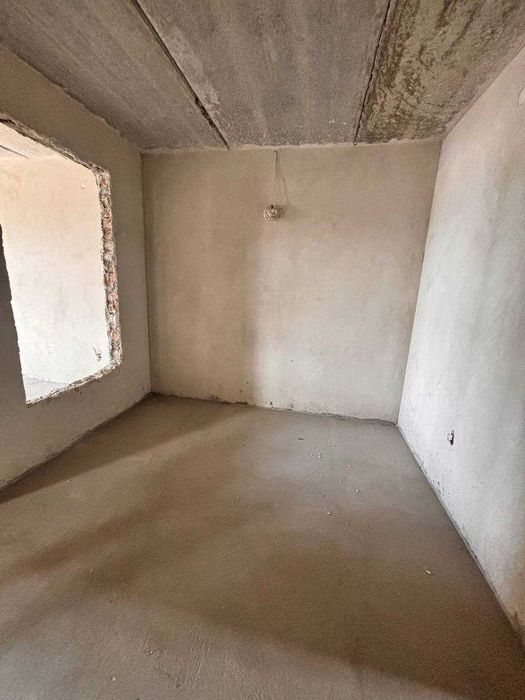 Найвигідніша пропозиція в центрі! Велика трикімнатна квартира!