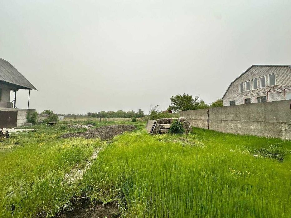 Будинок з земельною ділянкою 25 соток, біля Камянського, ТОРГ!