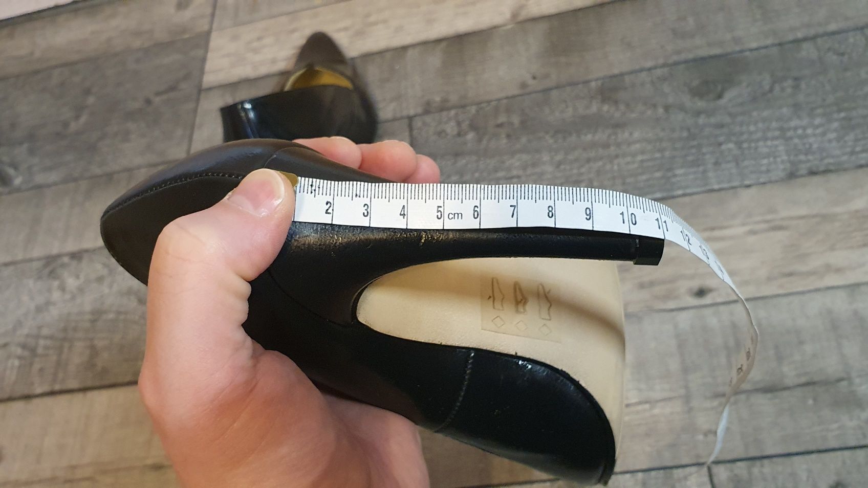 Szpilki Beverly Hills czarne długość wkładki 27 cm!