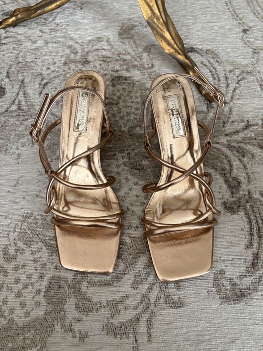Primark różowe miedziane złote sandałki na obcasie paseczki obcas rose