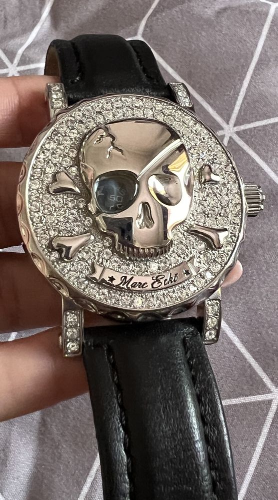 Marc Ecko Relógio Edição Limitada "Skull with Diamonds" novo. 43 - 46 mm