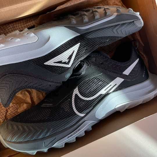 Nike Air Zoom Terra Kiger 8 — Tamanho EU 44.5 (28,5 cm), novos