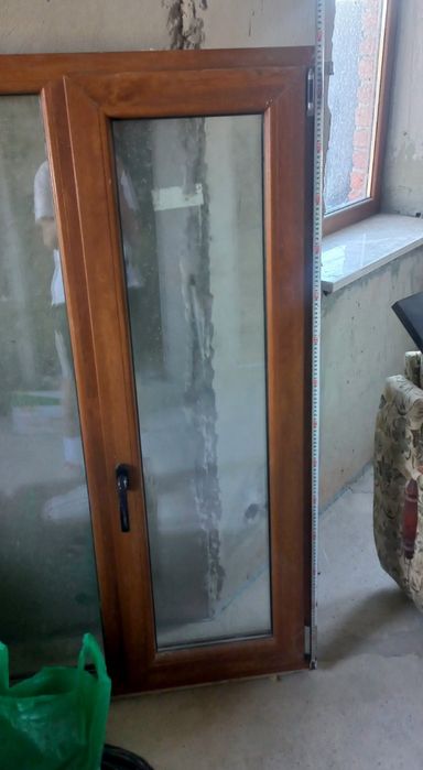 вікна бу в масі золотий дуб скло енергія двох камерне