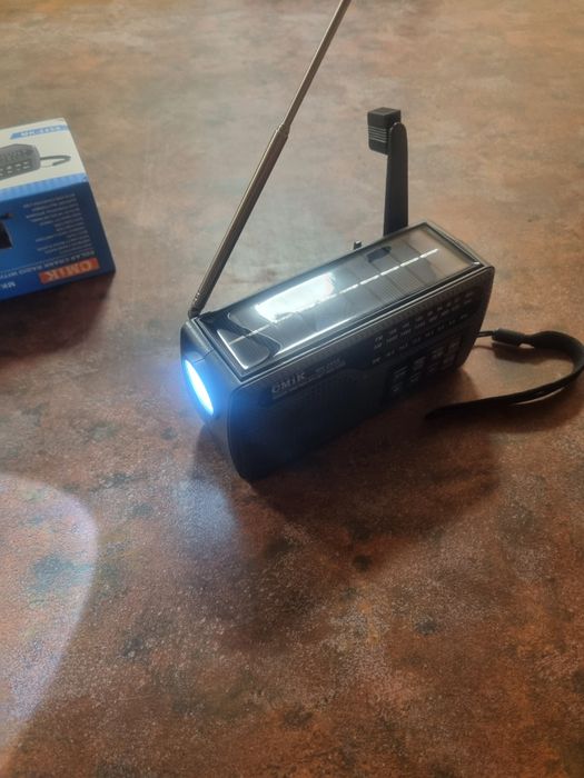 Radio awaryjne solar i korbka