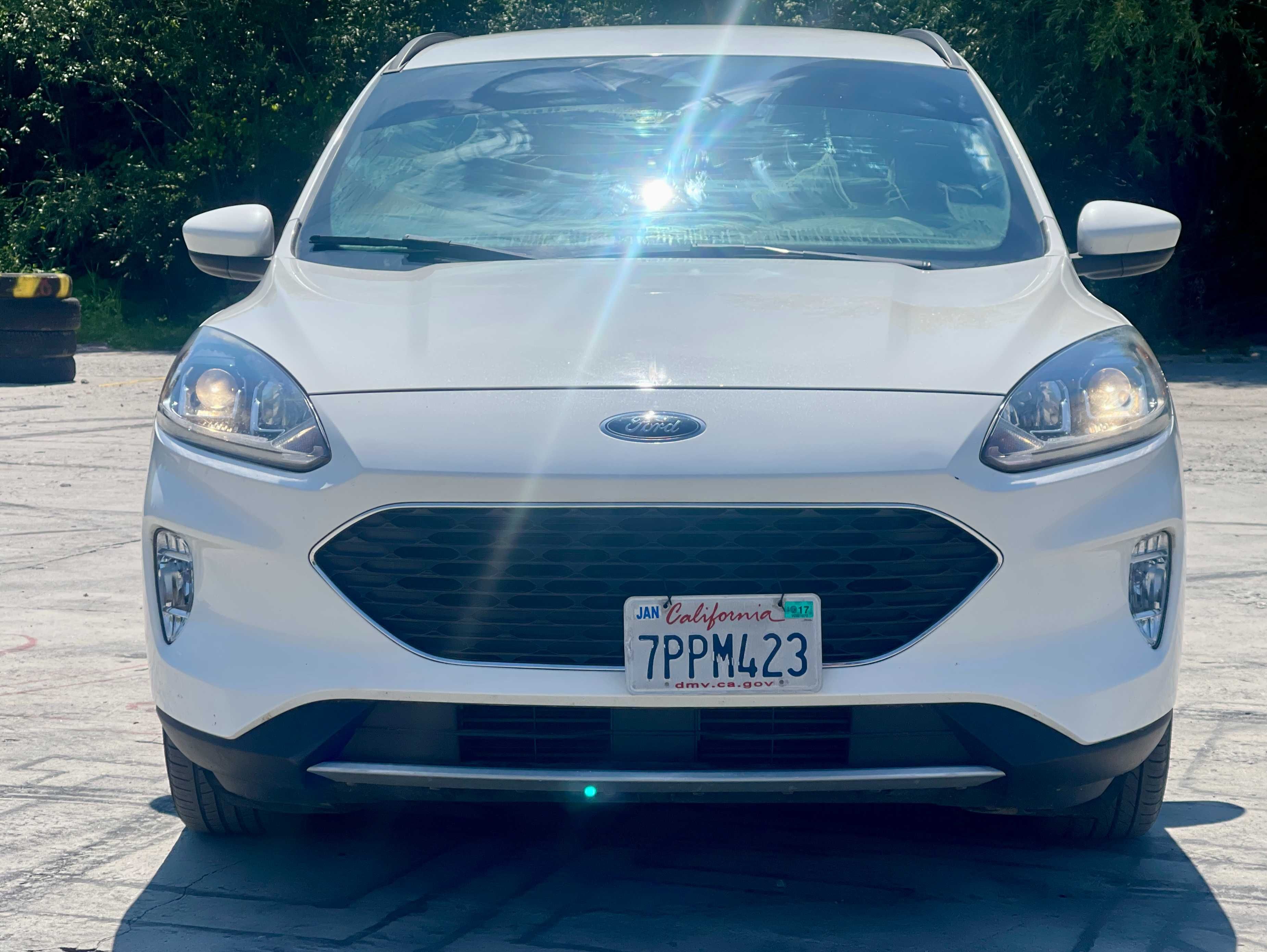 Авторозбір, запчастини, шрот Форд Эскейп США (Ford Escape USA)
