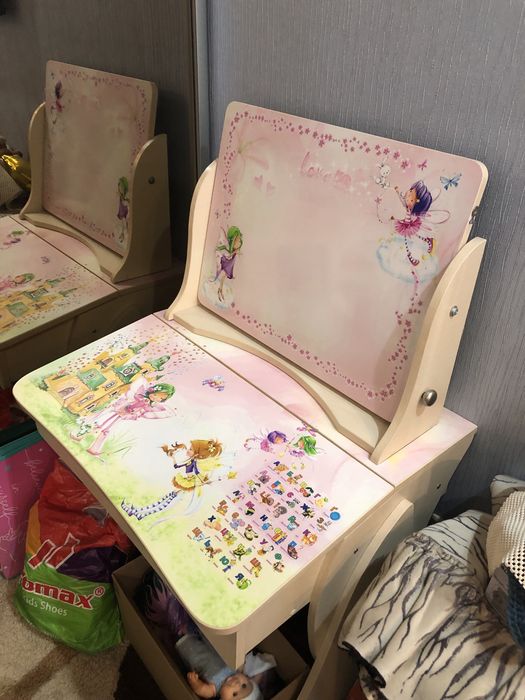 Парта дитяча зі стільцем та мольбертом для дівчинки